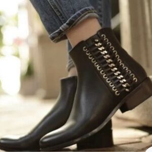 Vaneli Rheta Black Leather Ankle Booties Size 11 Color: Black/brown Gold chain